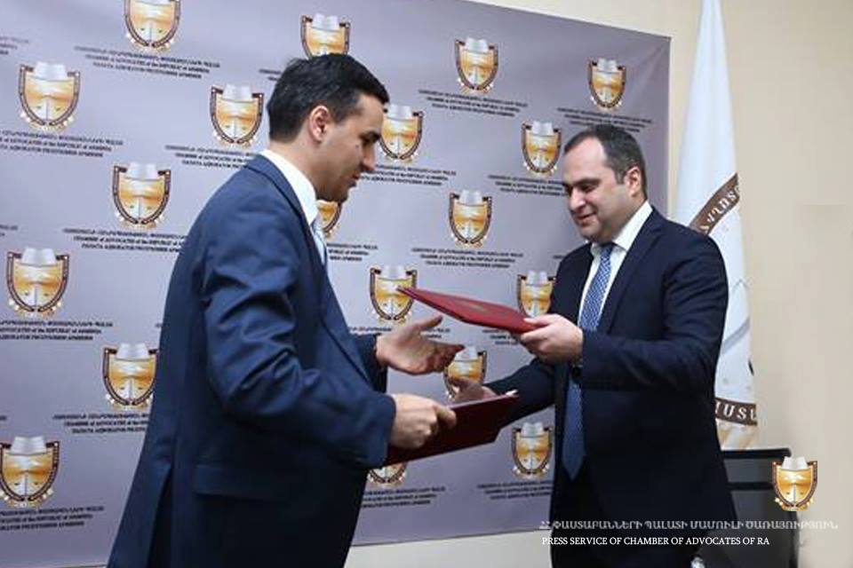 ՀՀ ՓԱՍՏԱԲԱՆՆԵՐԻ ՊԱԼԱՏԻ ԵՎ ՀՀ ՄԱՐԴՈՒ ԻՐԱՎՈՒՆՔՆԵՐԻ ՊԱՇՏՊԱՆԻ ՄԻՋԵՎ ՍՏՈՐԱԳՐՎԵԼ Է ՀԱՄԱԳՈՐԾԱԿՑՈՒԹՅԱՆ ՀՈՒՇԱԳԻՐ ՀՀ ՓԱՍՏԱԲԱՆՆԵՐԻ ՊԱԼԱՏԻ ԵՎ ՀՀ ՄԱՐԴՈՒ ԻՐԱՎՈՒՆՔՆԵՐԻ ՊԱՇՏՊԱՆԻ ՄԻՋԵՎ ՍՏՈՐԱԳՐՎԵԼ Է ՀԱՄԱԳՈՐԾԱԿՑՈՒԹՅԱՆ ՀՈՒՇԱԳԻՐ
