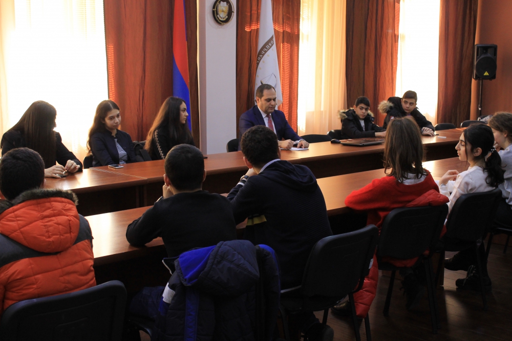 STUDENTS OF “OHANYAN” EDUCATIONAL COMPLEX VISIT THE CHAMBER OF ADVOCATES STUDENTS OF “OHANYAN” EDUCATIONAL COMPLEX VISIT THE CHAMBER OF ADVOCATES