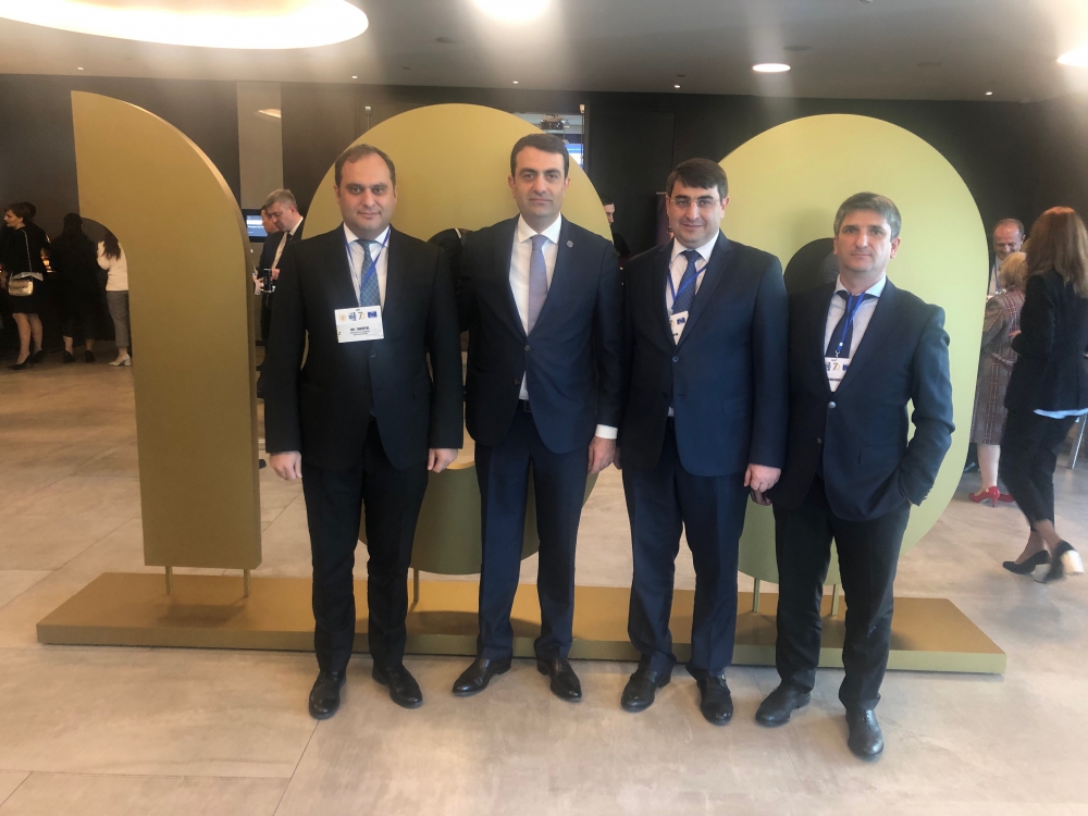 ՓԱՍՏԱԲԱՆՆԵՐԻ ՊԱԼԱՏԻ ՊԱՏՎԻՐԱԿՈՒԹՅՈՒՆԸ ԹԲԻԼԻՍԻՈՒՄ ՄԱՍՆԱԿՑԵԼ Է ՀԱՄԱԺՈՂՈՎԻՆ ՓԱՍՏԱԲԱՆՆԵՐԻ ՊԱԼԱՏԻ ՊԱՏՎԻՐԱԿՈՒԹՅՈՒՆԸ ԹԲԻԼԻՍԻՈՒՄ ՄԱՍՆԱԿՑԵԼ Է ՀԱՄԱԺՈՂՈՎԻՆ