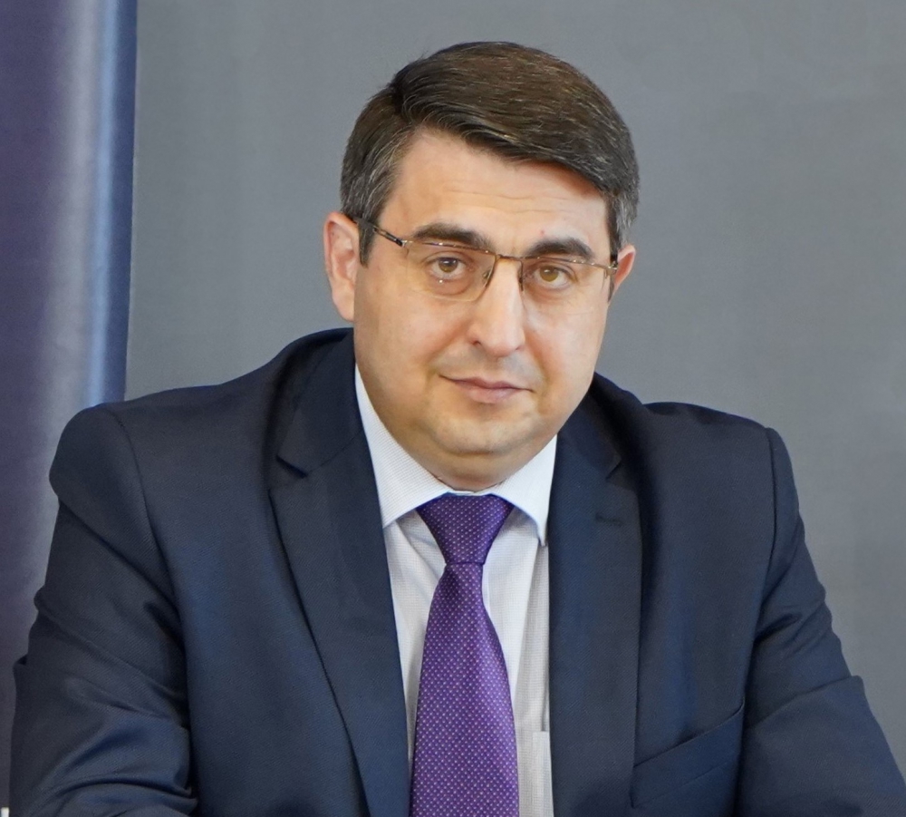 ՀՀ ՓԱՍՏԱԲԱՆՆԵՐԻ ՊԱԼԱՏԻ ՆԱԽԱԳԱՀ ՍԻՄՈՆ ԲԱԲԱՅԱՆԻ ՇՆՈՐՀԱՎՈՐԱԿԱՆ ՈՒՂԵՐՁԸ ԿԱՆԱՆՑ ՏՈՆԻ ԱՌԹԻՎ ՀՀ ՓԱՍՏԱԲԱՆՆԵՐԻ ՊԱԼԱՏԻ ՆԱԽԱԳԱՀ ՍԻՄՈՆ ԲԱԲԱՅԱՆԻ ՇՆՈՐՀԱՎՈՐԱԿԱՆ ՈՒՂԵՐՁԸ ԿԱՆԱՆՑ ՏՈՆԻ ԱՌԹԻՎ