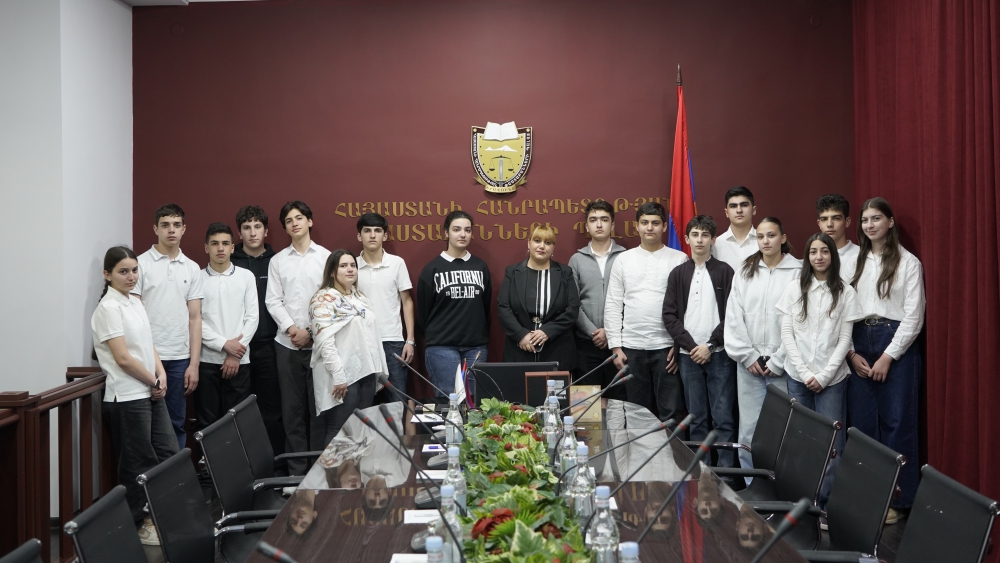 «Հայ ասպետ» դպրոցի աշակերտները այցելել են ՀՀ փաստաբանների պալատ և ՀՀ փաստաբանական ակադեմիա «Հայ ասպետ» դպրոցի աշակերտները այցելել են ՀՀ փաստաբանների պալատ և ՀՀ փաստաբանական ակադեմիա